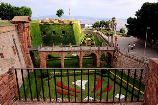 entrada castell montjuich