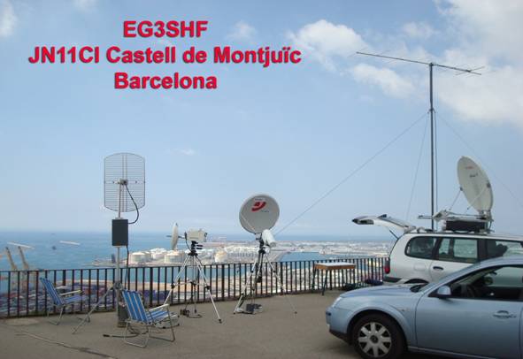 desplegament d'antenes a la terrassa del castell