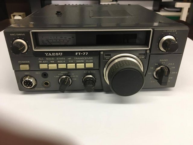 transceptor de radio de alta frecuencia Yaesu FT-77 - HF 10 a 80 Mts
